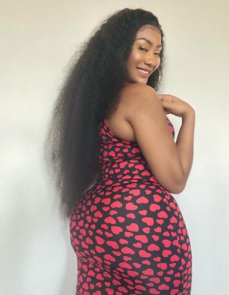 CoolieMonae top pornstar gallery