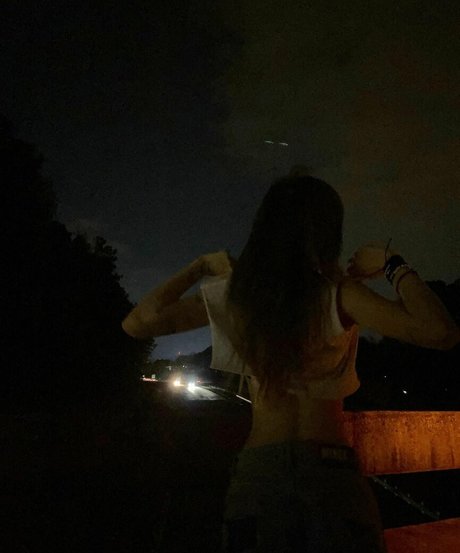 Ohkailno sexy model photo