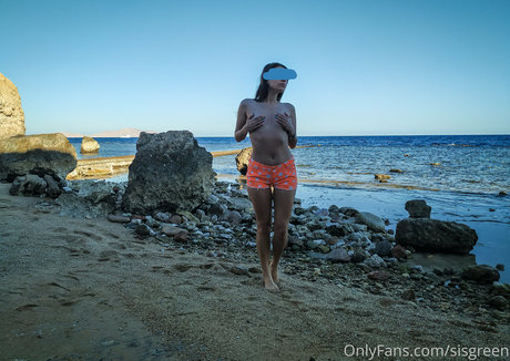 sisgreen model art pic