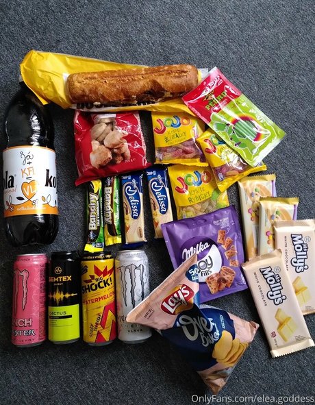 elea goddess model top picture