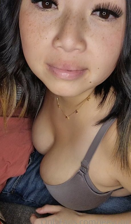 Jee Yung star erotic archive