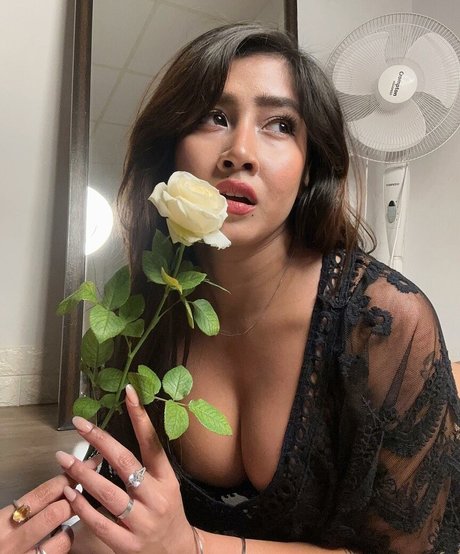 milf gangbang onlyfans sexy xxx image
