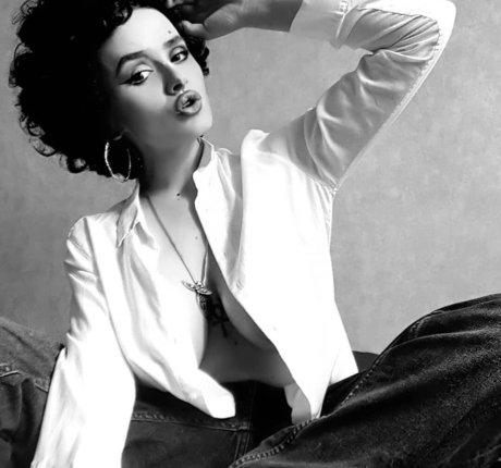 Taliyamilano model adult gallery
