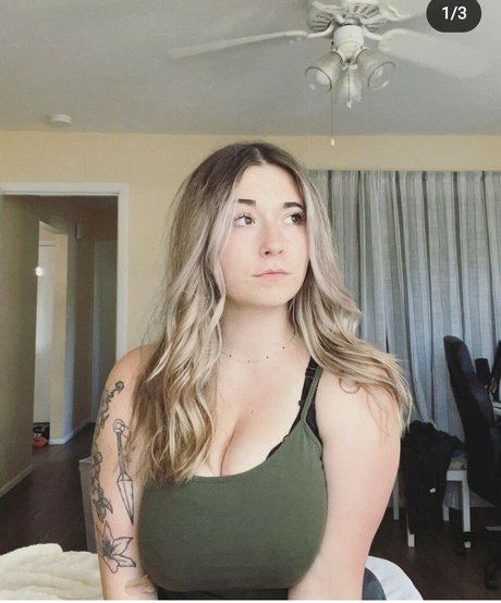 Cherrycgames naked pornstar archive