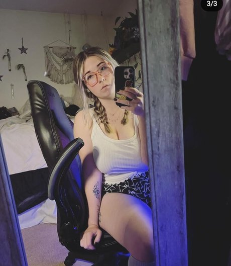 Cherrycgames nude pornstar img