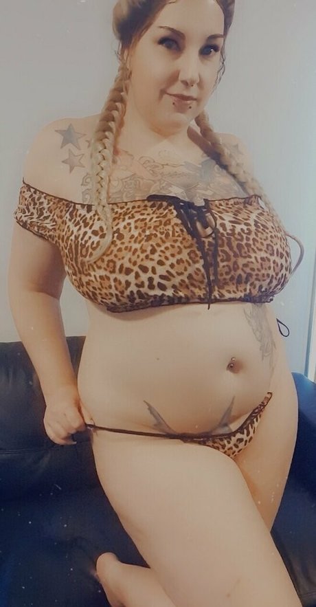 therealmisskat naked actress img