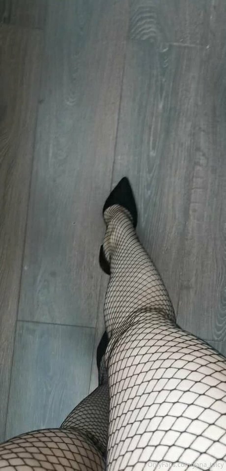 yanajuicy erotic actress pics