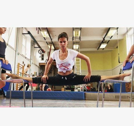 Aylin Tezel thumbnail
