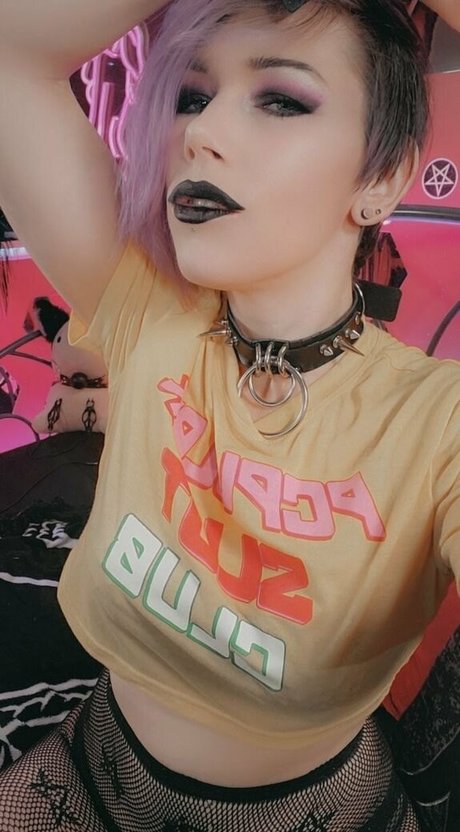 fatalgothfree model adult picture