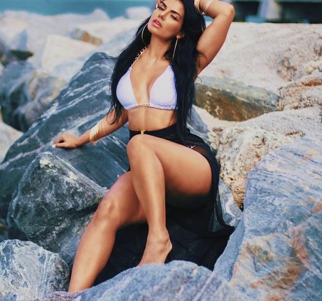 Myverse pornstar pretty photos