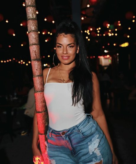 Myverse nice pornstar pic