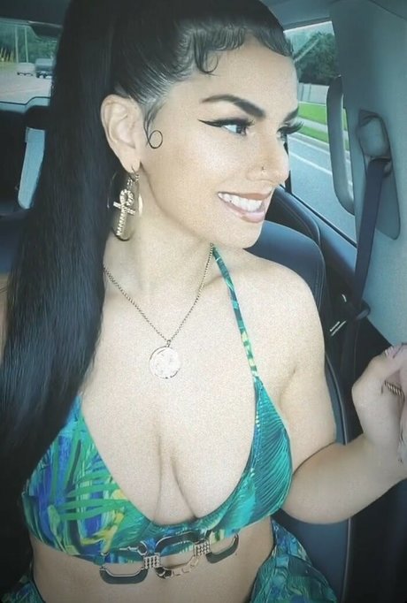 Myverse naked pornstar img