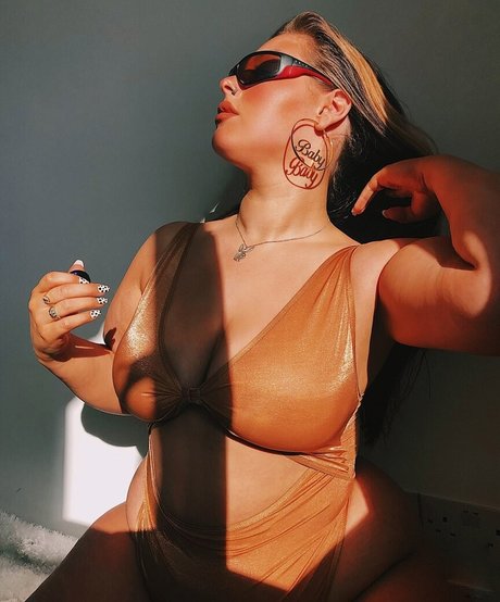 Holly Marston pornographic model image