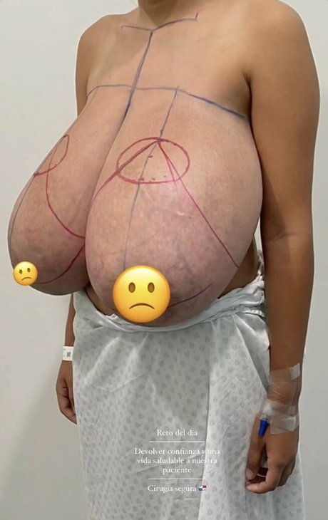 Itzel Lozano model perfect picture