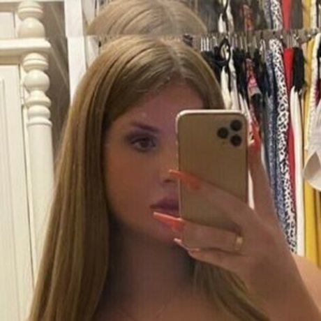 elizabethnyk free pornstar picture