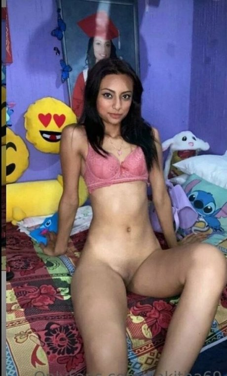 flakitha69 erotic star pics