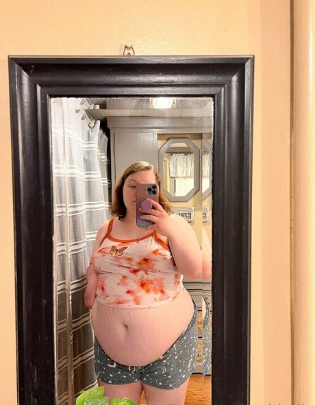 gothbelly hot pornstar gallery