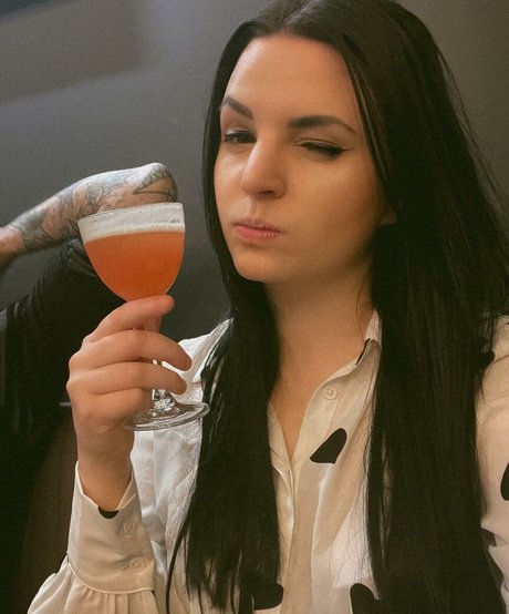 Emma Blackery beautiful star pic