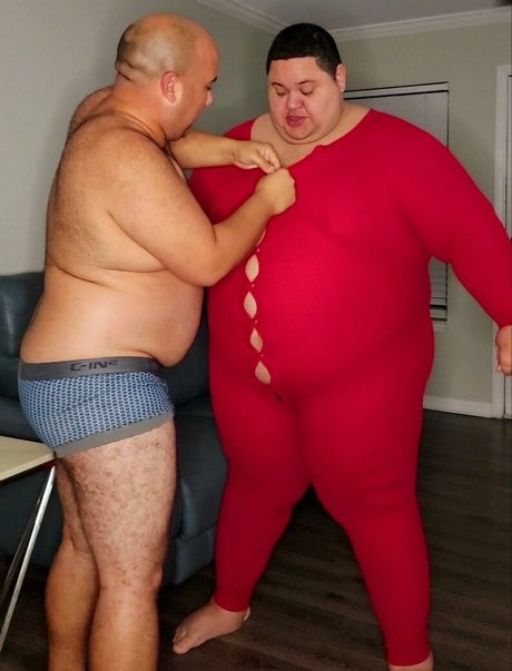 porkychubbie erotic pornstar image