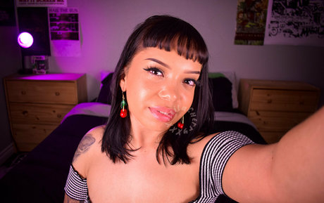 leilacherryfree pornstar pretty photos