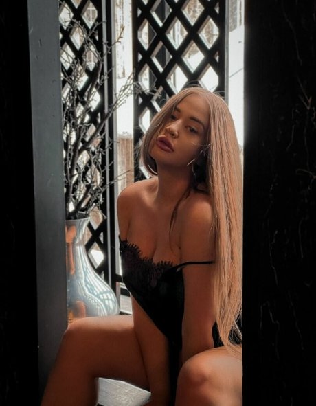 natasha westyy pornstar exclusive images