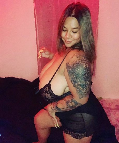 SaRa Chubby pornstar beautiful image