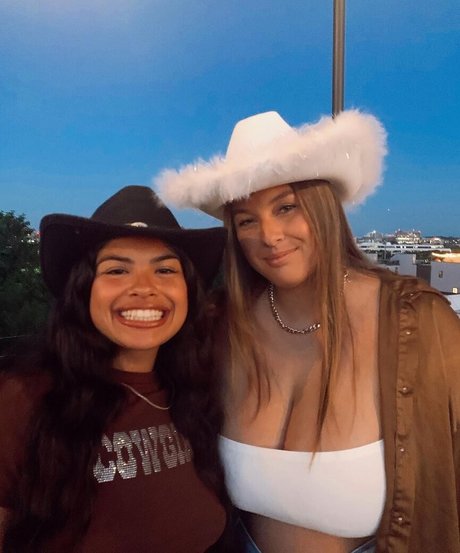 Erin Moore star xxx photo