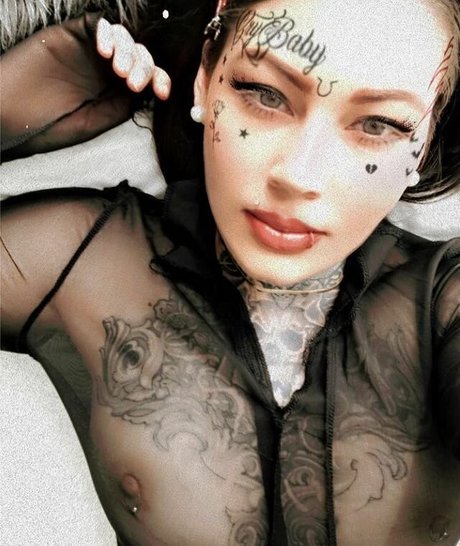 Jessica Monchouchou sexy star pics