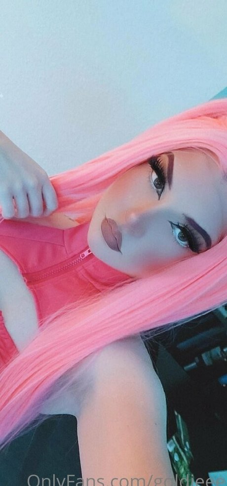 goldieee star erotic pictures