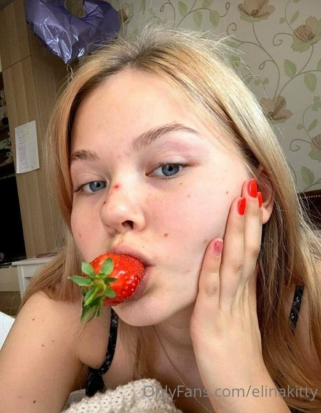 elinakitty pornstar high quality picture