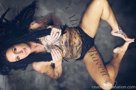 immistressraven naked star photos