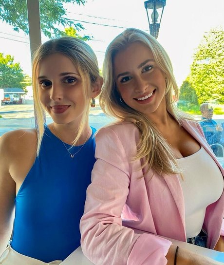 Taylor Z star hot pics