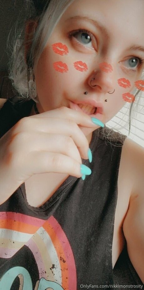 nikkimonstrosity sex actress img