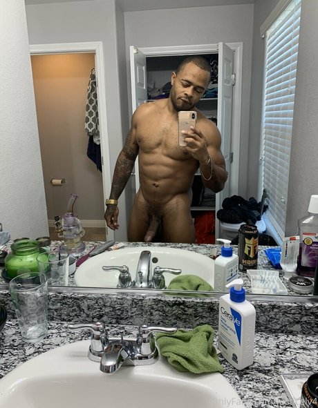 justicelv4 hot star photos