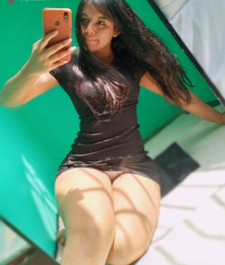 skinny brunette onlyfans porn pictures