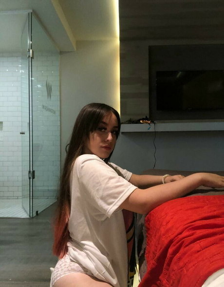 Escarlethamair1 sexy pornstar picture