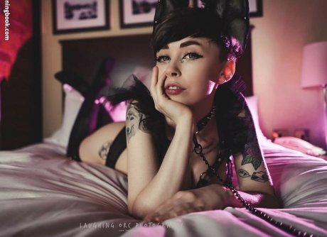 Emberwolf naked star gallery