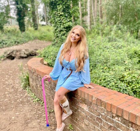 Lucy May Dawson perfect star pic