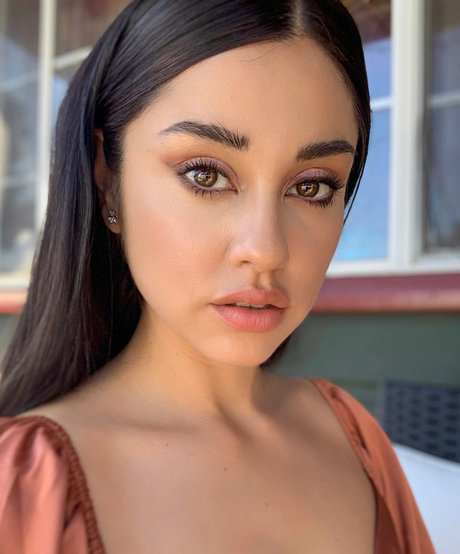Yvette Monreal pornstar nude photos