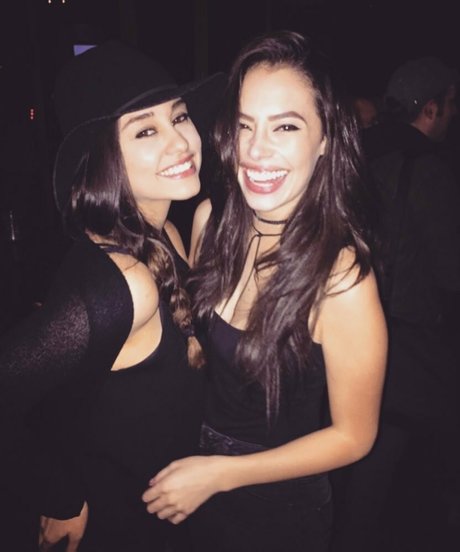 Yvette Monreal high quality star photos