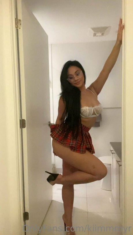 Kiimmmyr sexy star picture
