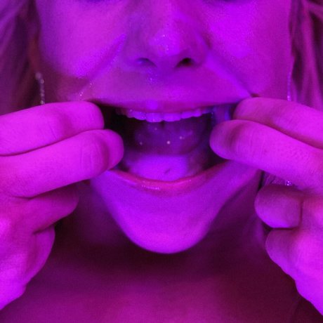 skyluxxe pornstar nudes galleries