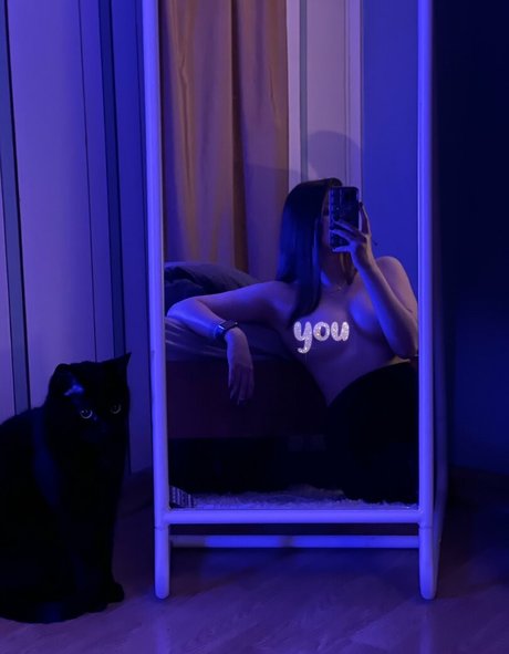 uadwapmwc model pornographic picture