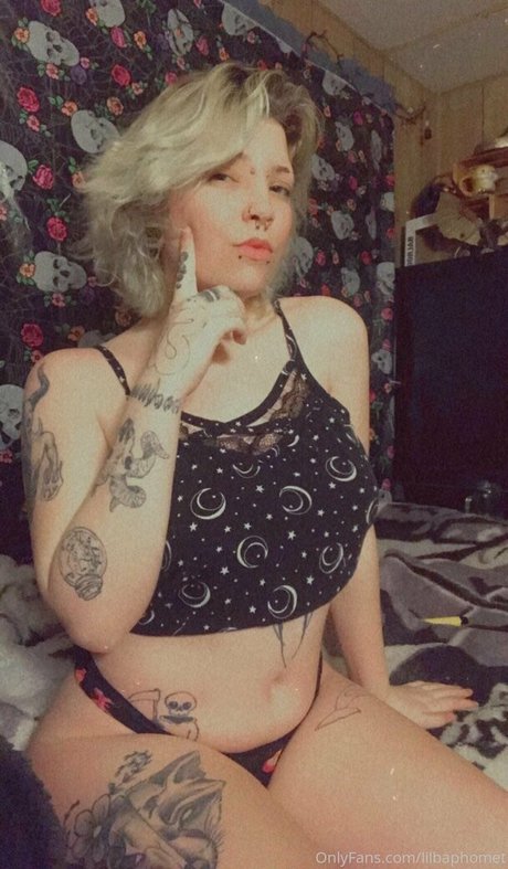 lilbaphomet free pornstar photos