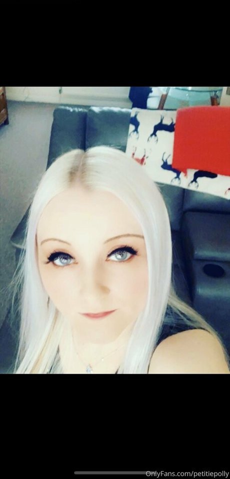 petitiepolly exclusive pornstar image