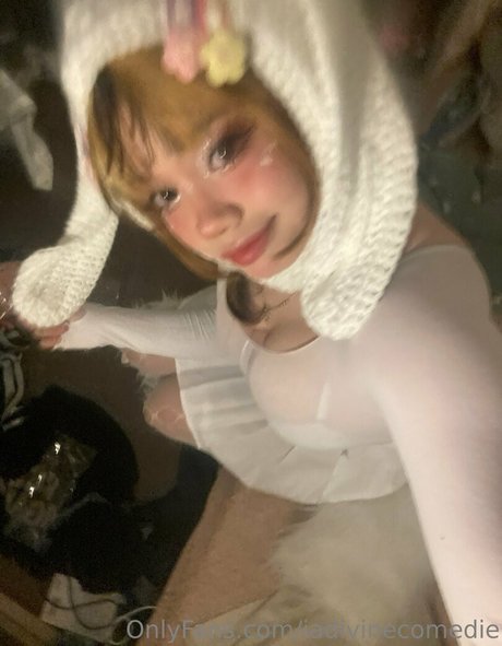 iadivinecomedie sex model photos