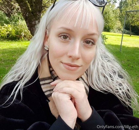 lilly eth top star images