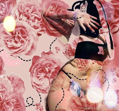 PDoctress hot actress pic