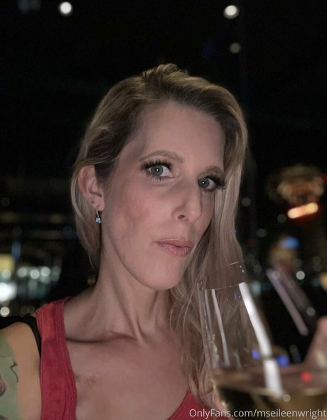 mseileenwrightfree sexy actress photo