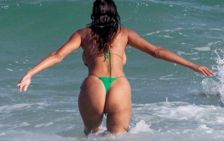 Lais Ribeiro model perfect image